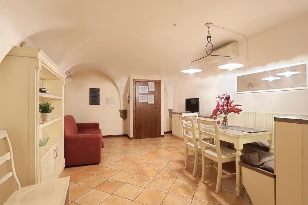 Romantica Suite Firenze 2 Cls Central Market & Dome Exterior foto